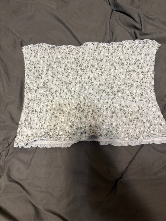 Hollister Tops - Hollister Light Gray Smocked Strapless Top